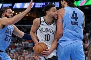 Ben Simmons ponto falta