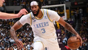 Anthony Davis lesão costas