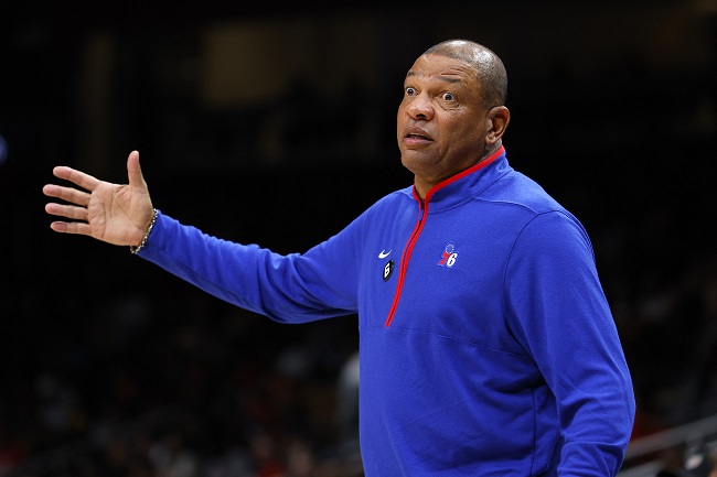 Doc Rivers lesão 76ers