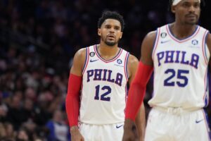 76ers troca tobias harris