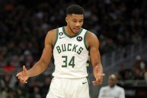 Giannis Antetokounmpo cara NBA