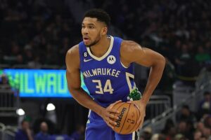 Antetokounmpo Philadelphia lances livres