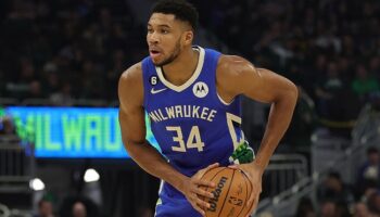 Antetokounmpo Philadelphia lances livres