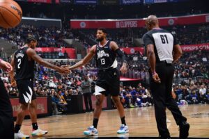 Kawhi Leonard Paul George fora
