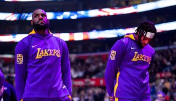 Lakers Davis LeBron James