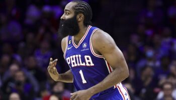 James Harden reforçar 76ers