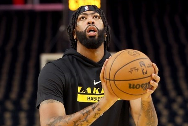Anthony Davis troca Warriors