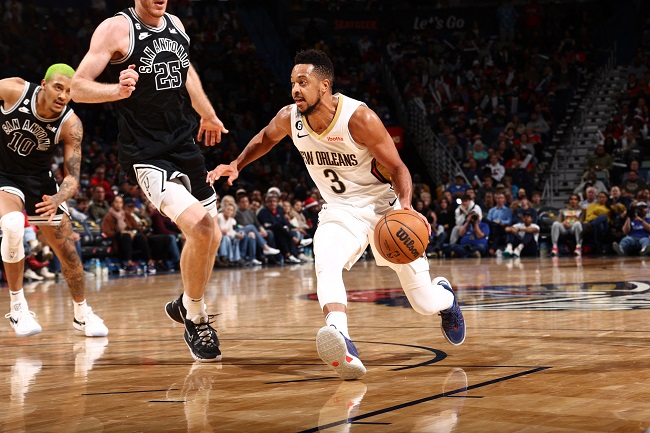 cj mccollum pelicans spurs