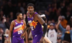 opções troca Deandre Ayton