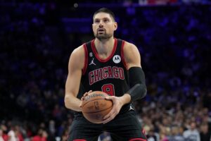 nikola vucevic bulls ataque