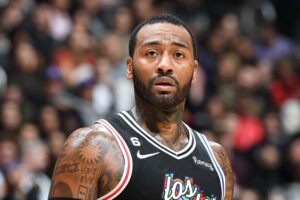 Clippers troca John Wall