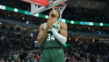 Giannis Antetokounmpo bucks wizards