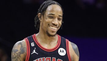 derozan demar bulls contrato