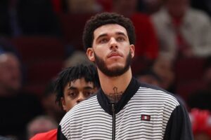 retorno lonzo ball bulls