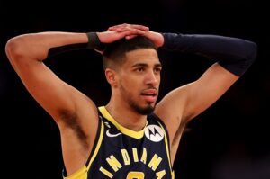 Tyrese Haliburton trocas Pacers