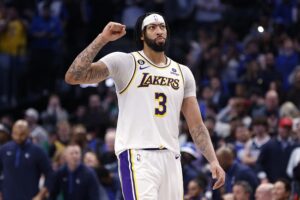 anthony davis lakers mavericks