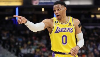 Hornets troca Russell Westbrook