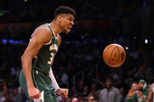mvp Giannis Antetokounmpo nba