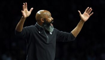 nets técnico Jacque Vaughn