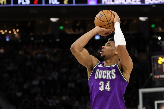 Giannis Antetokounmpo Bucks Clippers