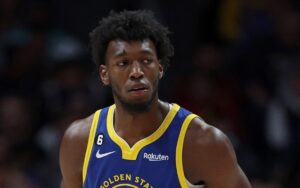 Wiseman troca Pistons Warriors