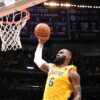 lebron james lesão lakers