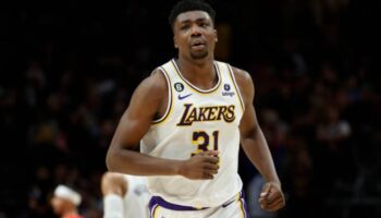 lakers nuggets thomas bryant