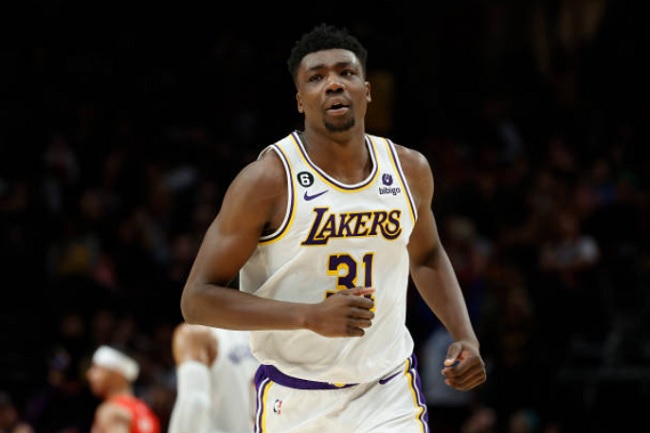 lakers nuggets thomas bryant