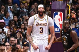 davis lakers warriors curry