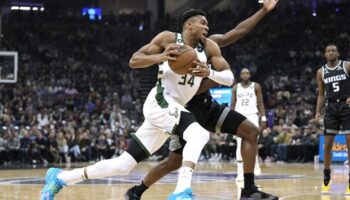 Giannis Antetokounmpo Bucks Kings