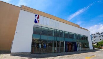 megaloja NBA Store Arena
