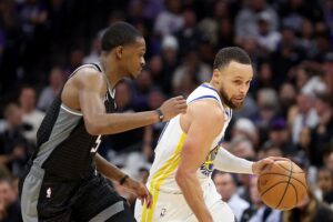 DeAaron Fox Stephen Curry