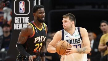 Mavericks troca Deandre Ayton