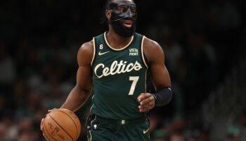 jaylen brown warriors troca