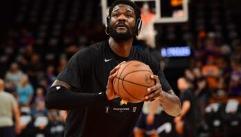 bulls deandre ayton troca