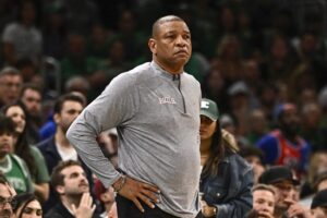 doc rivers técnico sixers