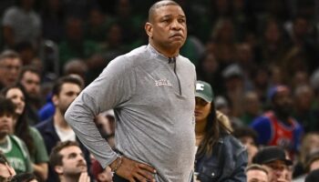 doc rivers técnico sixers