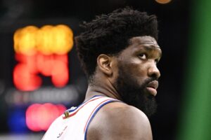 joel embiid desfalque sixers