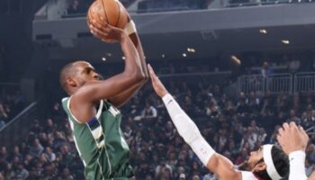 khris middleton bucks contrato