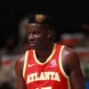 mavs troca clint capela