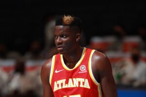 mavs troca clint capela