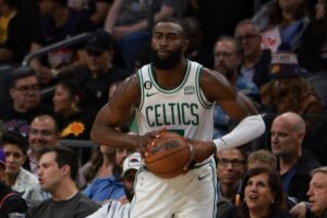 jaylen brown celtics contrato
