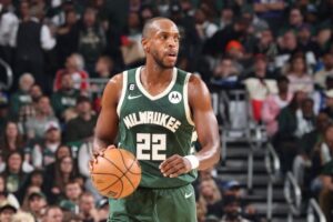 khris middleton agente livre