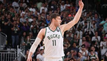 Brook Lopez contrato Bucks