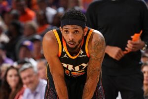 Troca Cameron Payne Suns