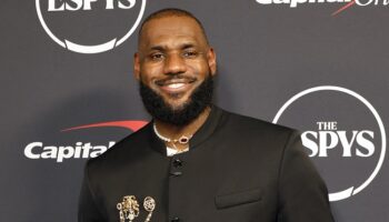 LeBron James Lakers campeão