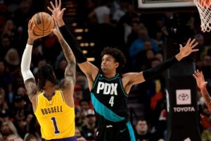 mavs matisse thybulle blazers