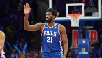 Joel Embiid Sixers troca