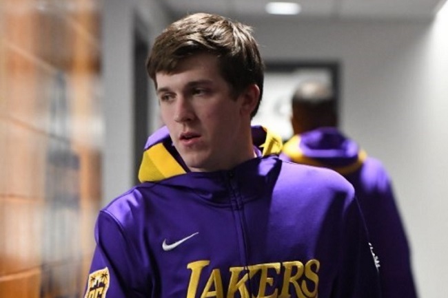 austin reaves lakers contrato