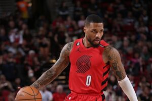 Damian Lillard troca Blazers